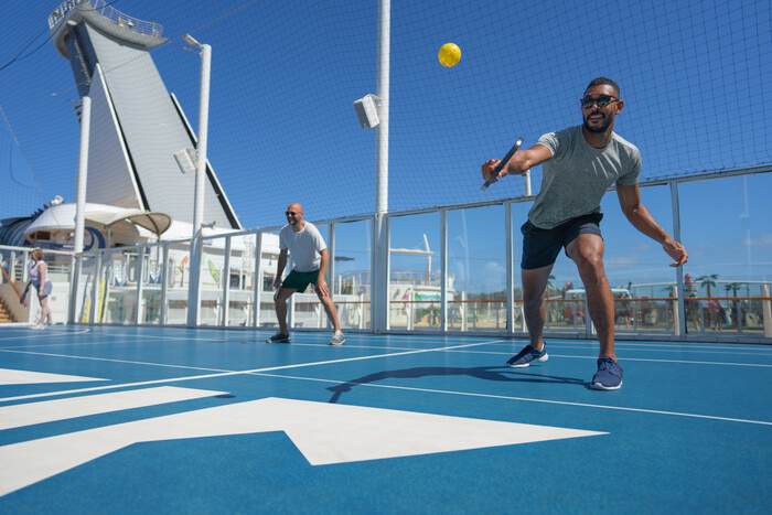 RCI Oasis of the Seas Pickleball HR 3.jpg